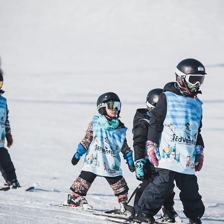 The Orchards Niseko Villa Bagian luar foto